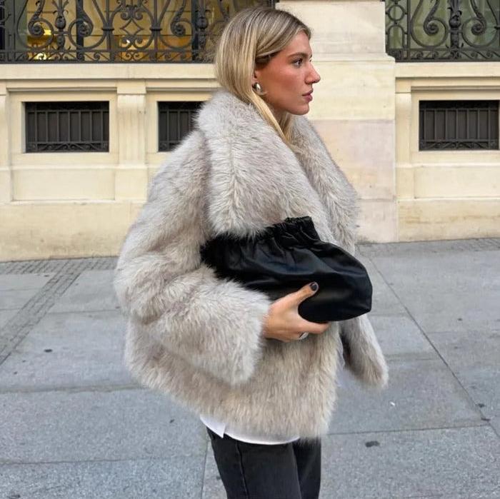 Elegant faux pelsjakke for maksimal varme