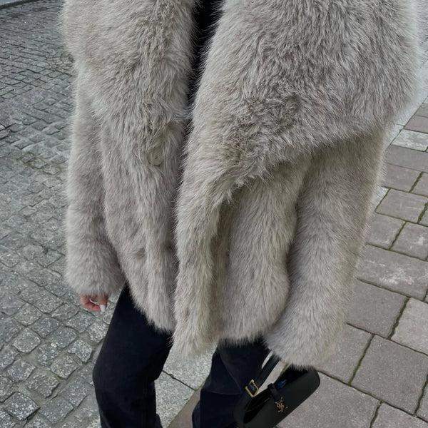 Elegant faux pelsjakke for maksimal varme